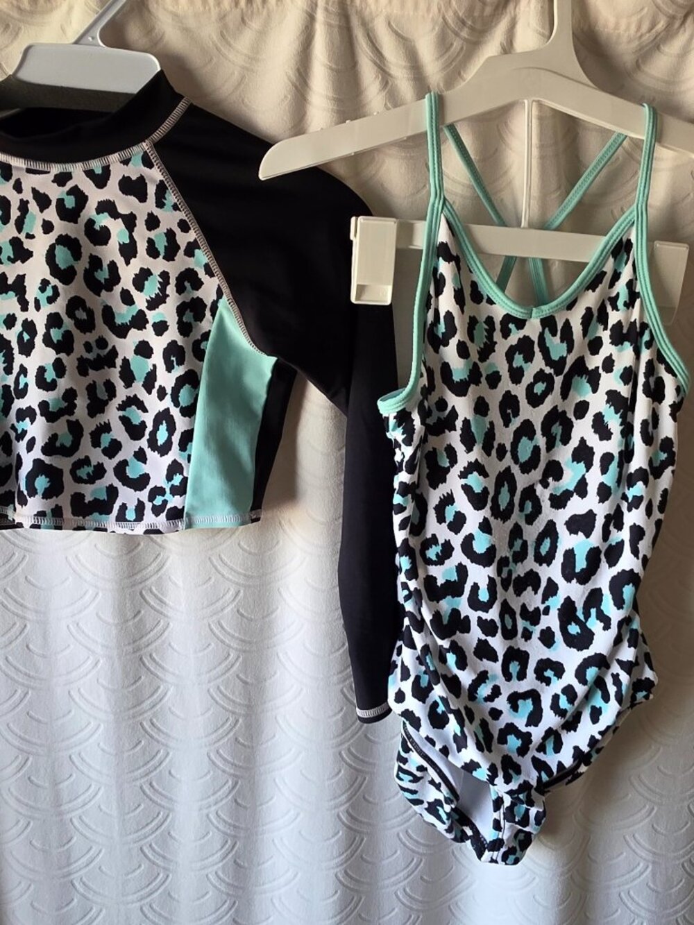 Circa girls one piece swim suit with cropped rashguard M 7/8